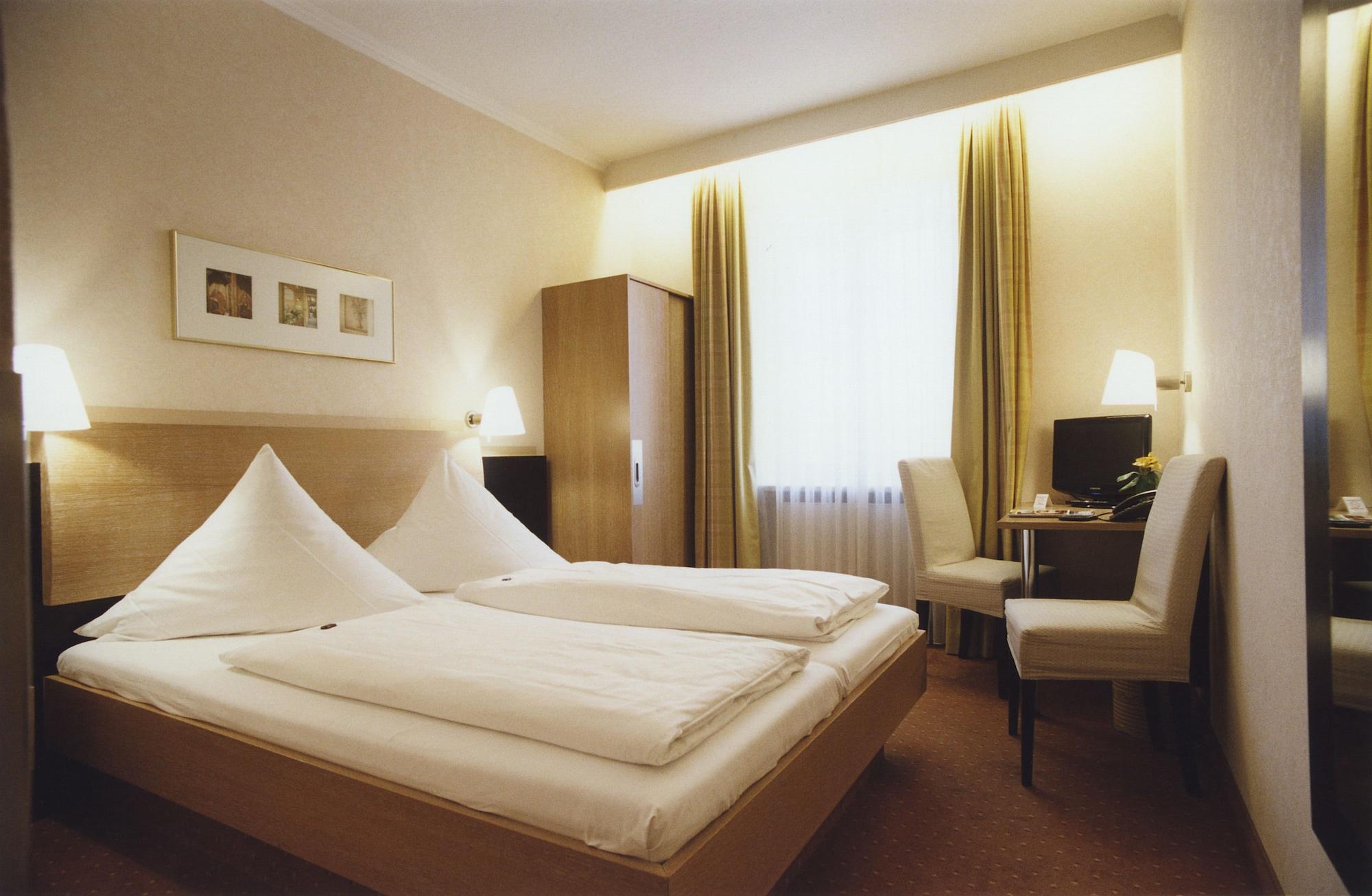 Hotel Jedermann Munich Exterior photo