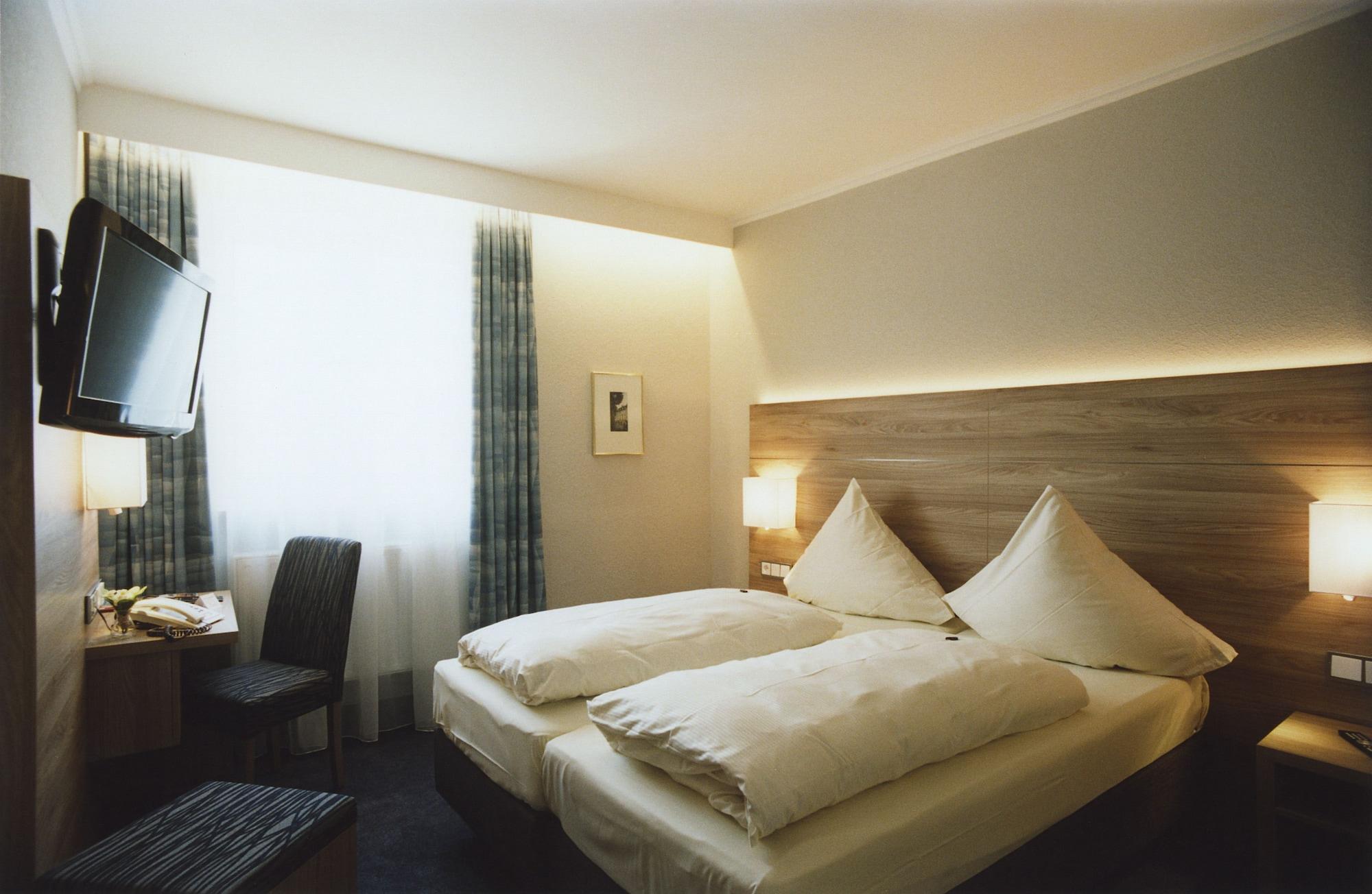 Hotel Jedermann Munich Exterior photo